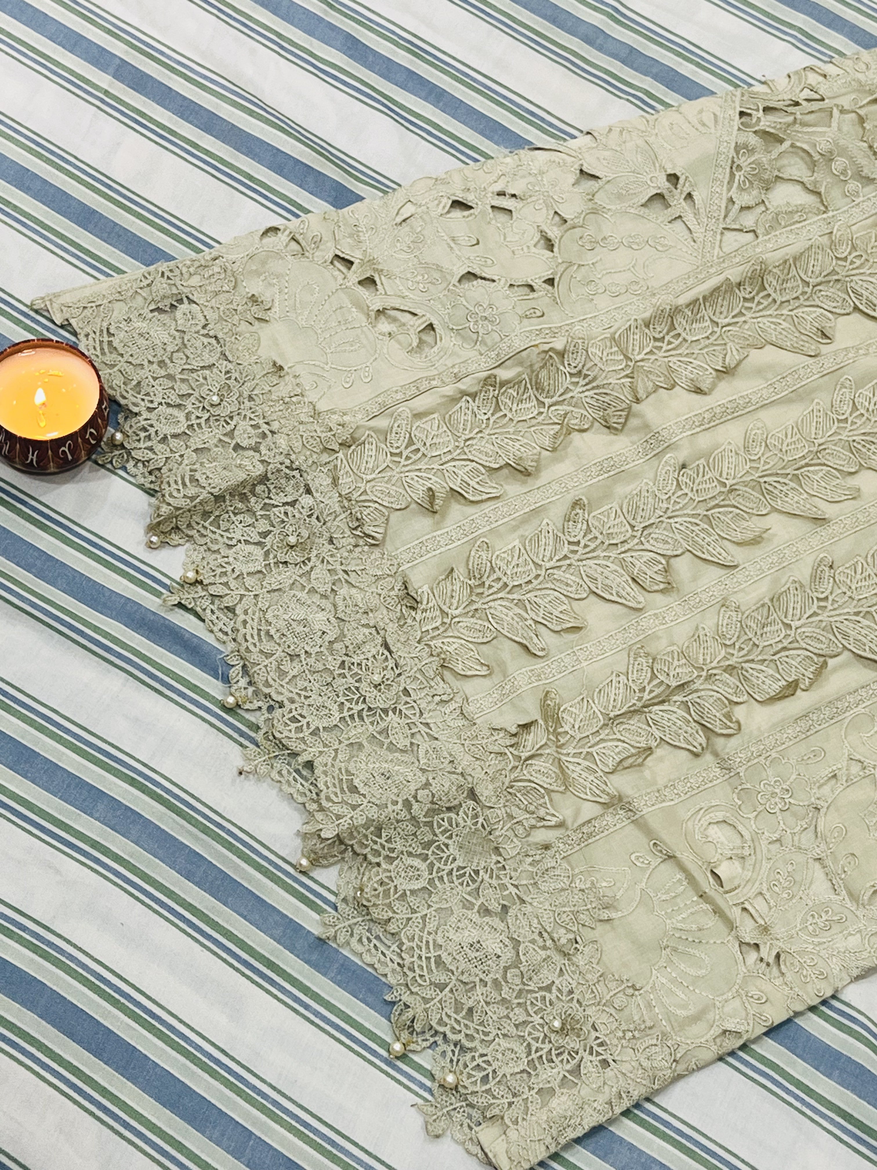 Name: Ivory Noor : Ivory Embroidered Formal Suit with Lace Dupatta