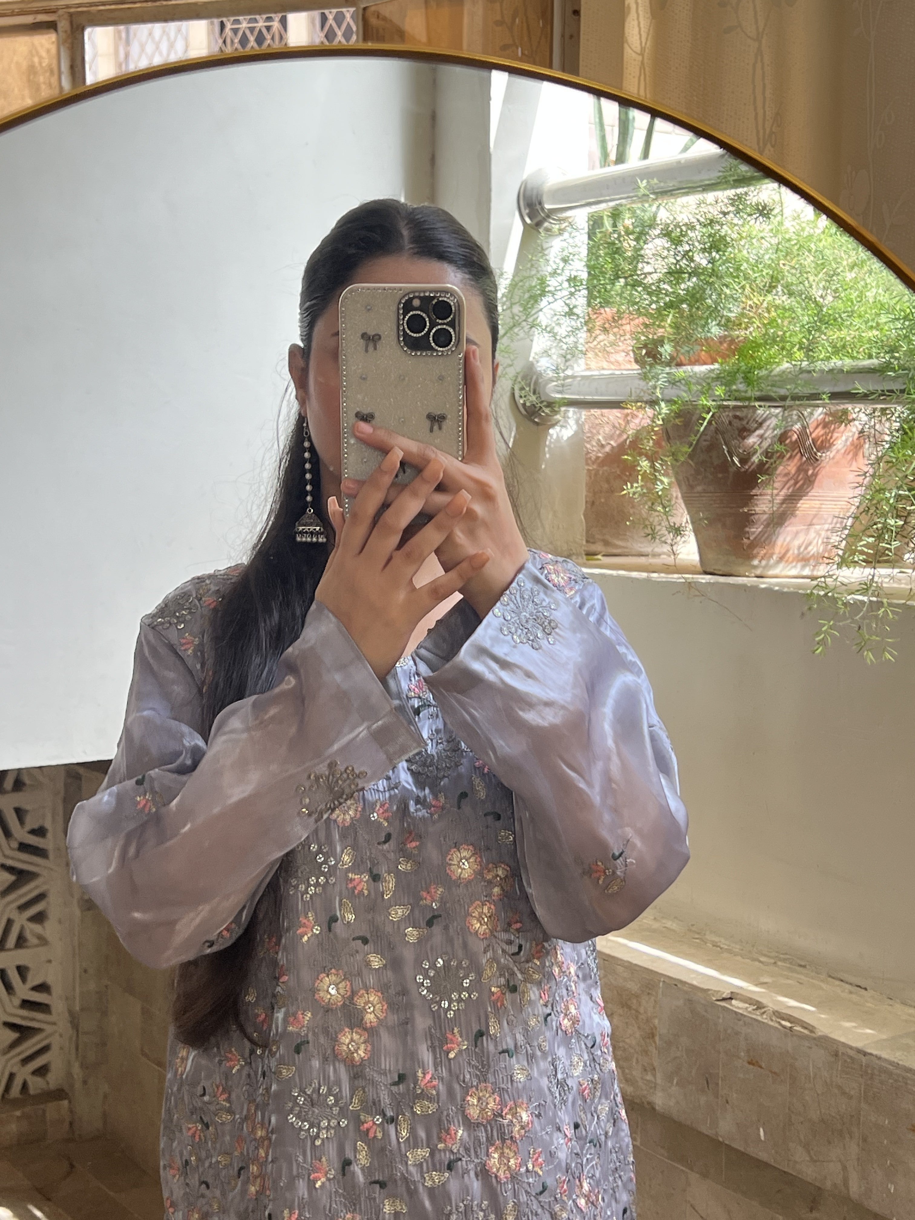 Sunehri Mist : Dove Grey Floral Embroidered Three-Piece Suit