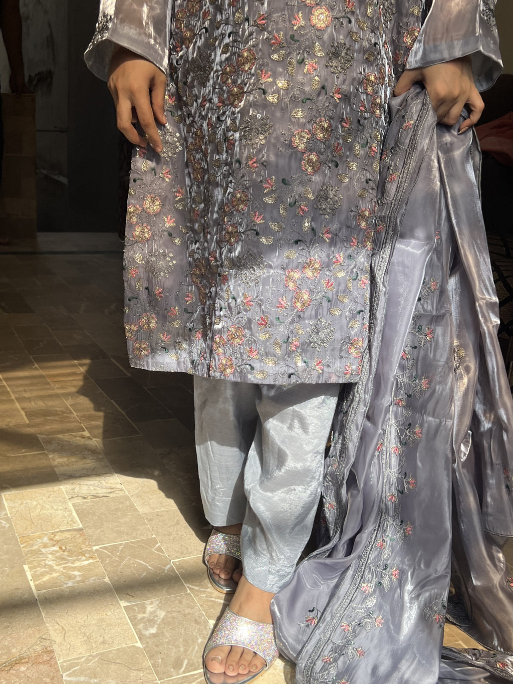 Sunehri Mist : Dove Grey Floral Embroidered Three-Piece Suit