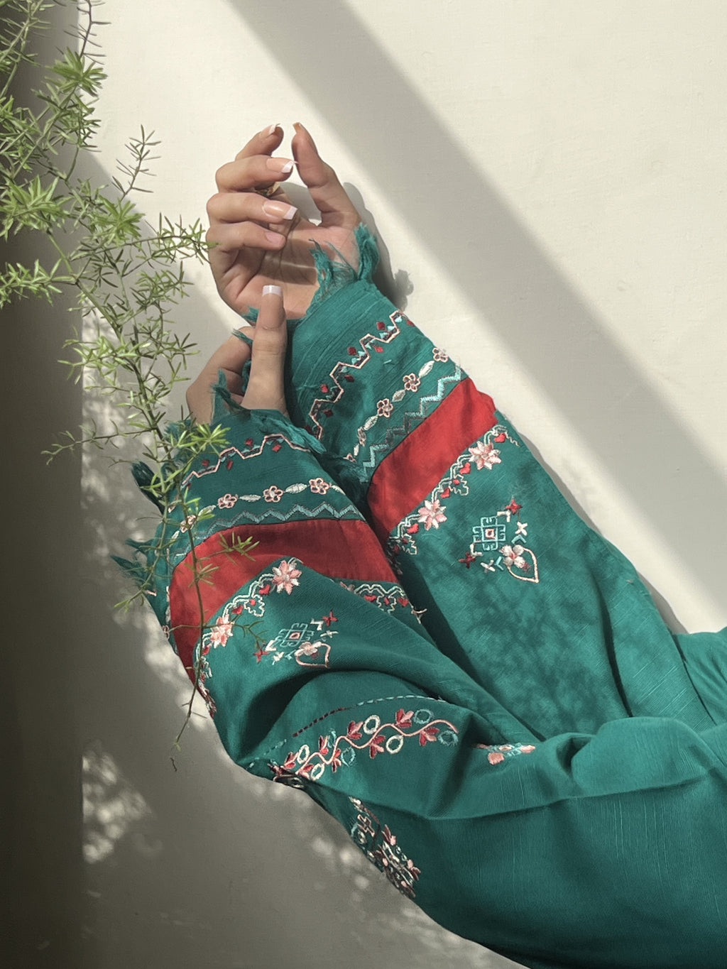 Zareen : Emerald Green Embroidered Three-Piece Suit