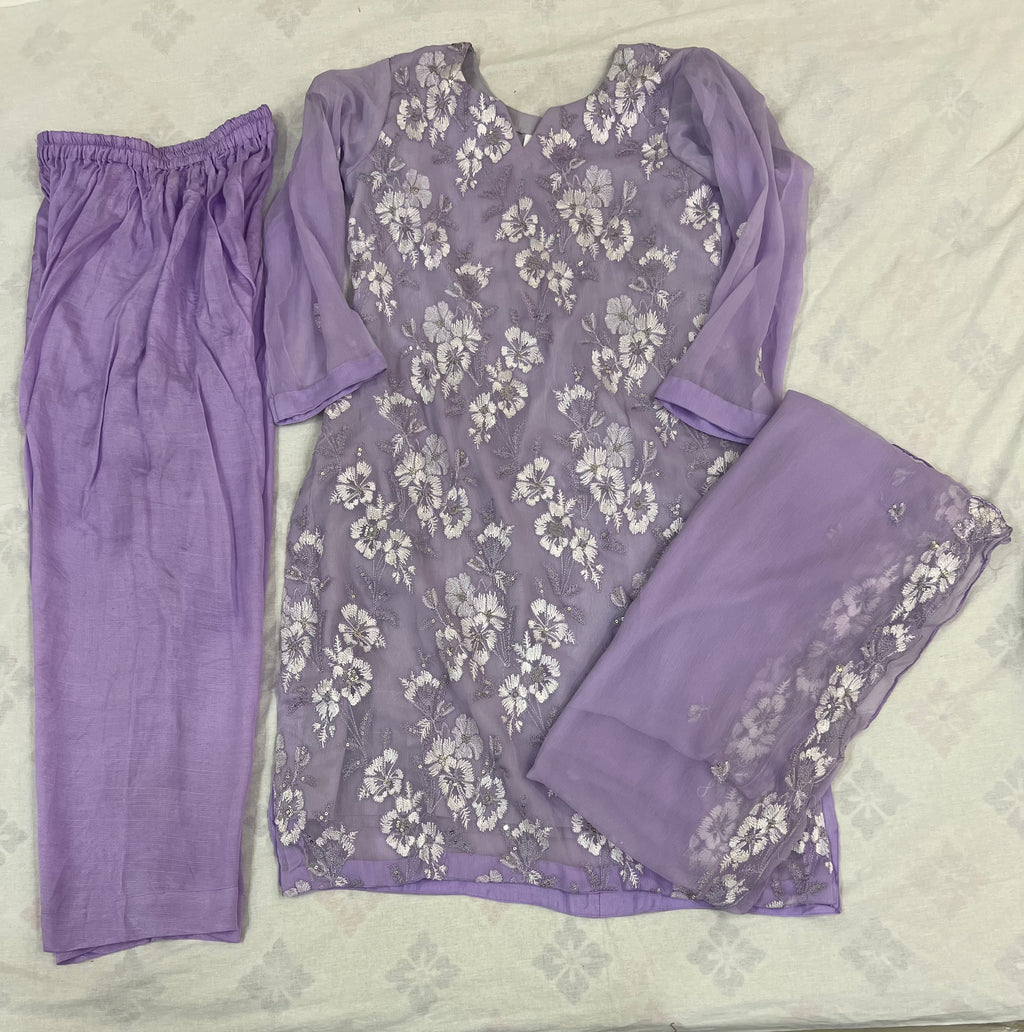 Lila Noor : Lilac Embroidered Three-Piece Suit with Chiffon Dupatta