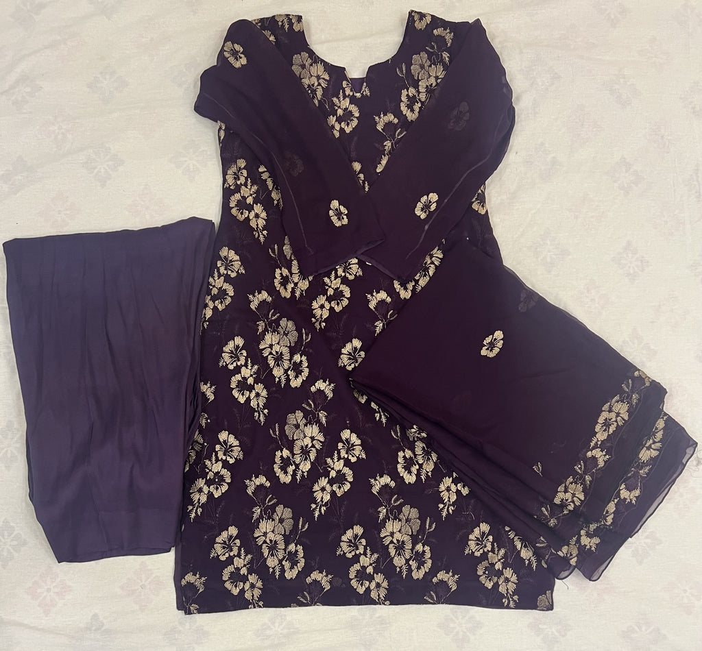 Maheen : Plum Purple Floral Embroidered Three-Piece Suit