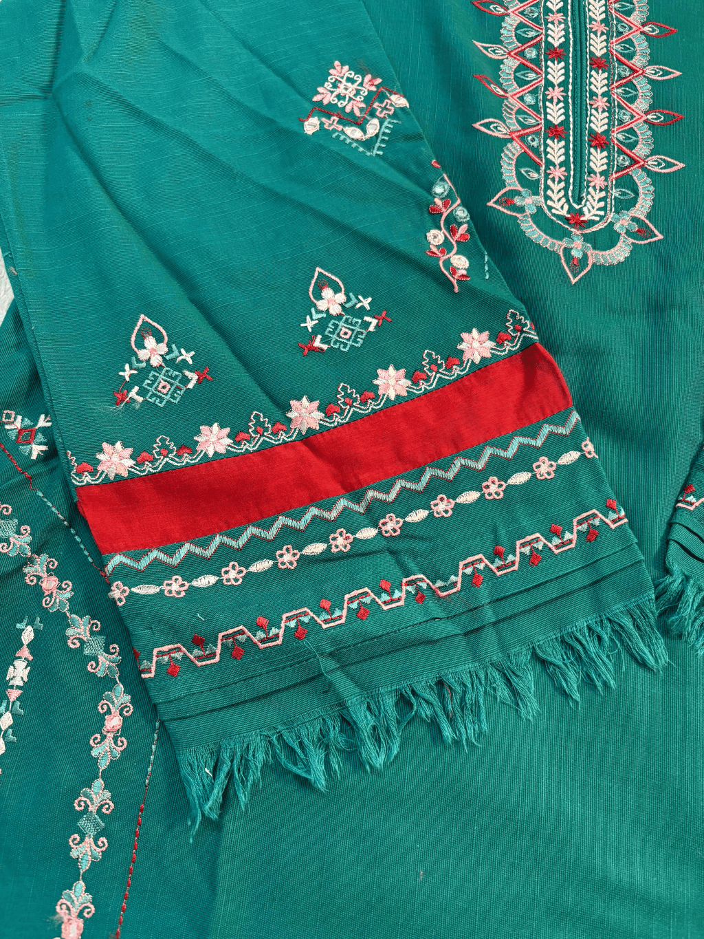 Zareen : Emerald Green Embroidered Three-Piece Suit
